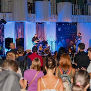 Jazz, emocija i improvizacija: MP Trio oduševio barsku publiku