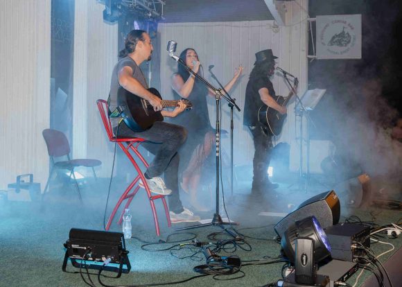 Grimov unplugged vremeplov vratio publiku u bezbrižne osamdesete